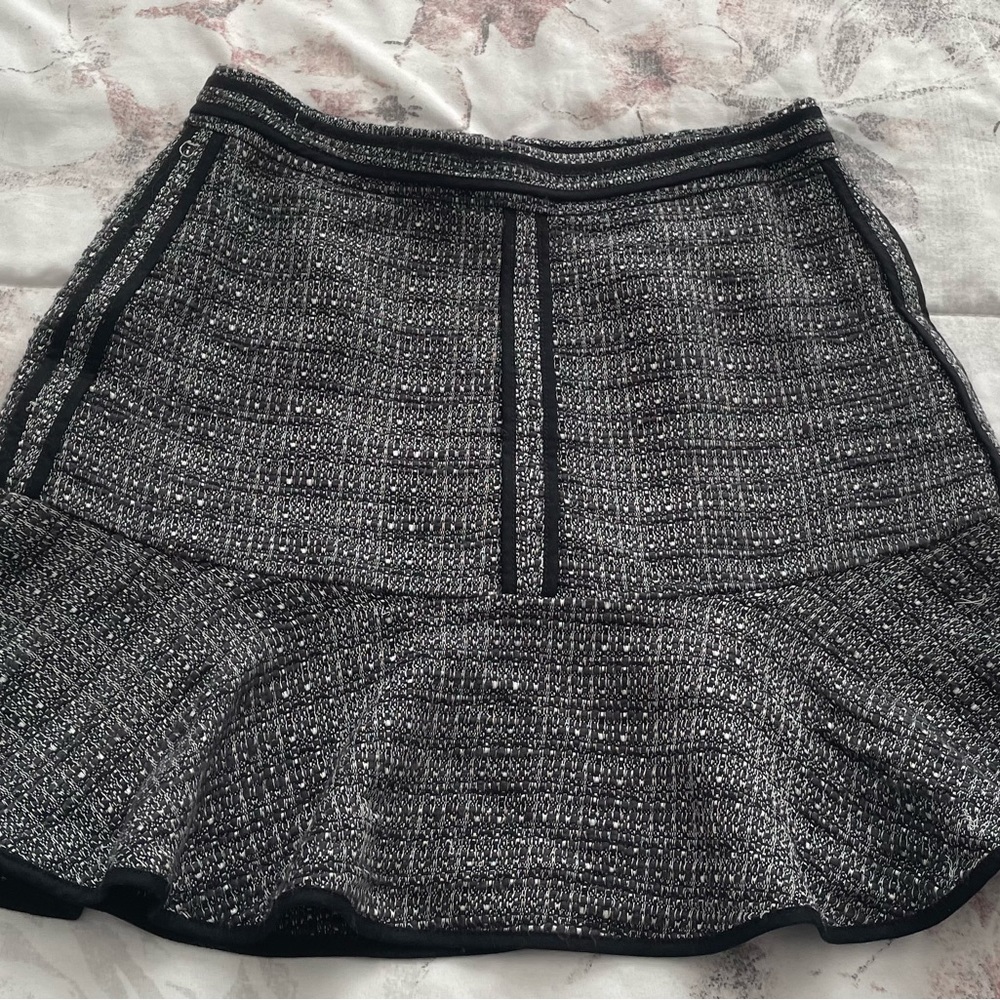 Madewell tweed textured A-line gray black lined ruffle mini skirt, size 0 preppy